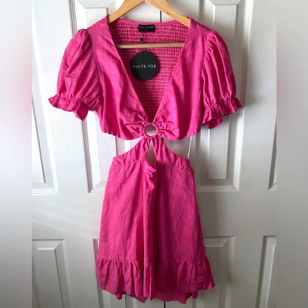 🆕 WHITE‎ FOX BOUTIQUE Hot Pink Whenever You're Ready Cut-Out Mini Dress SZ M